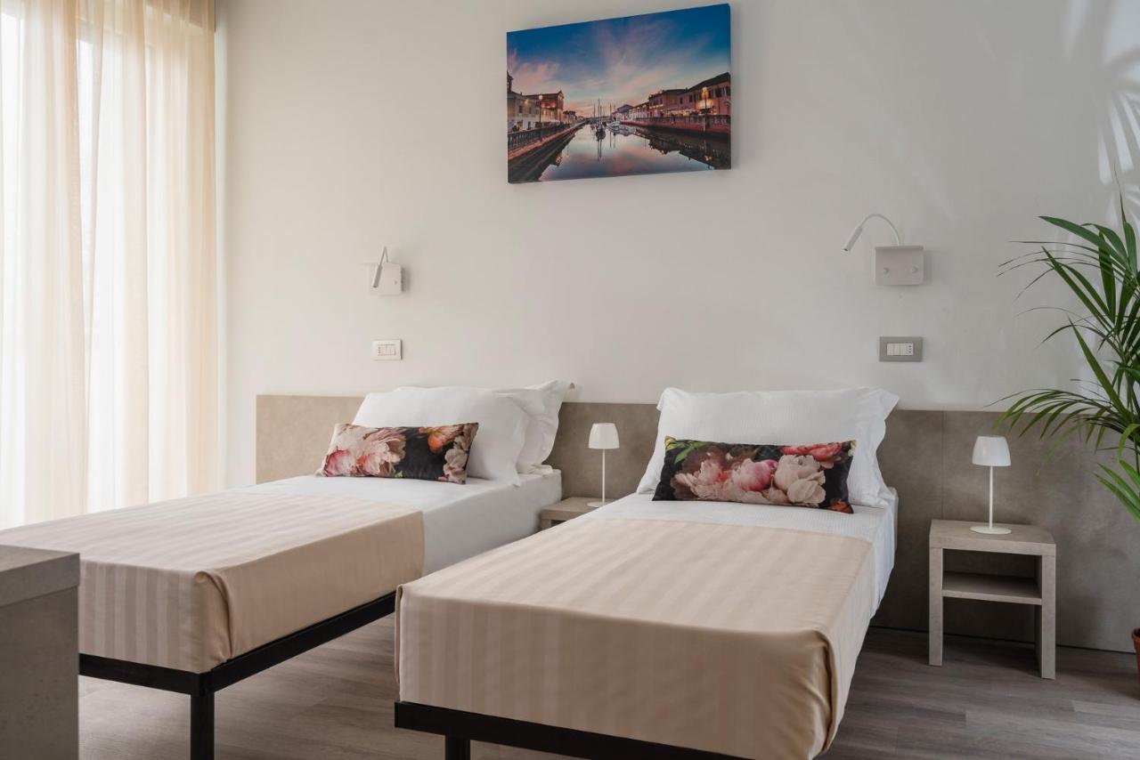 Nido Suite & Apartments Cesenatico Exteriör bild