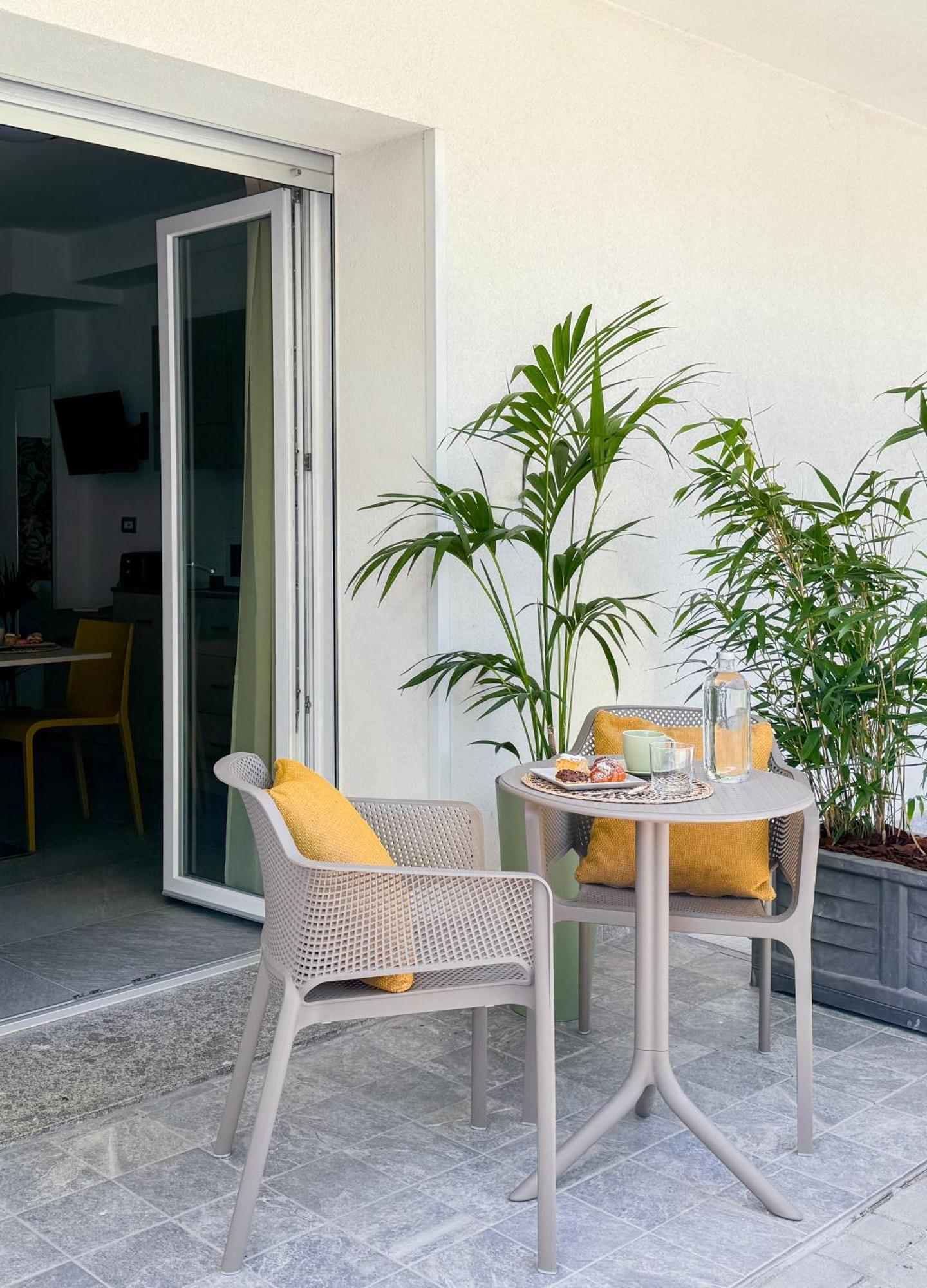 Nido Suite & Apartments Cesenatico Exteriör bild